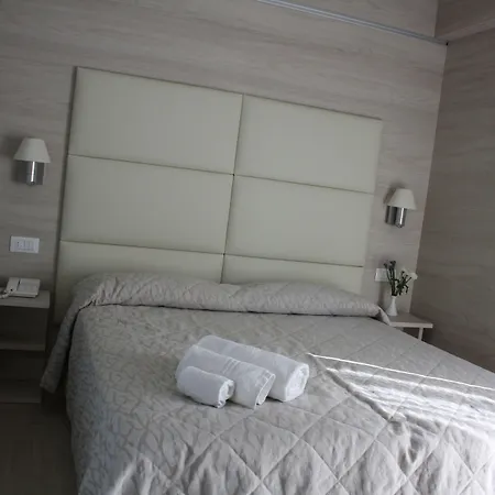 Oxford 4*