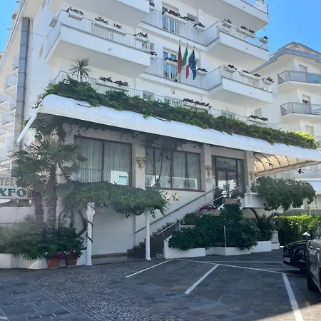 Hotel Oxford 4*