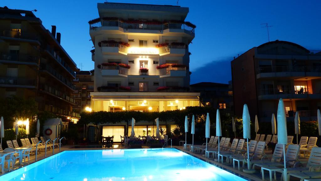 Hotel Oxford 4*