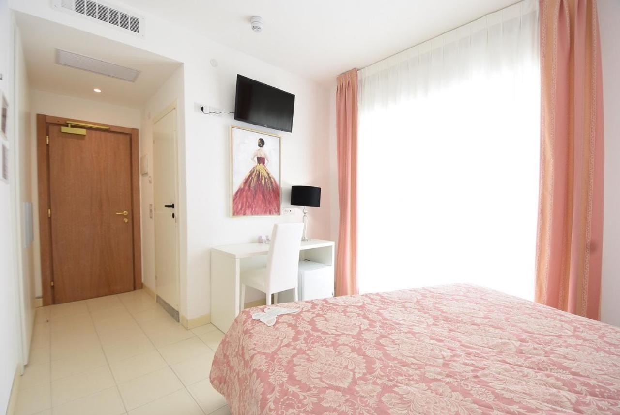 Hotel Oxford 4*